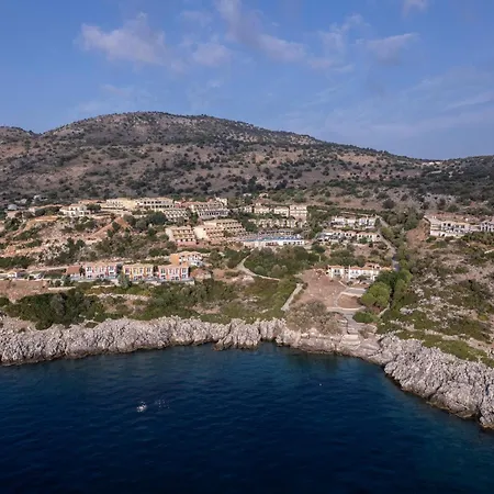 Louis Apostolata Island