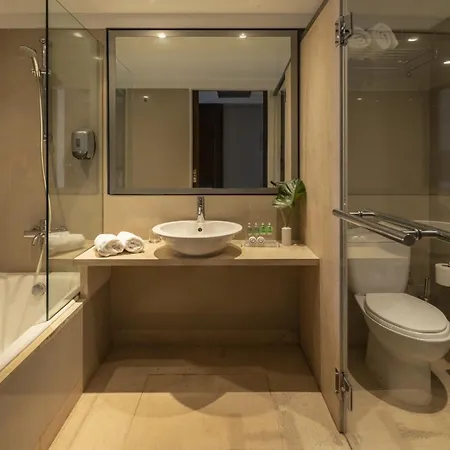 Louis Apostolata Island Resort