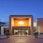 אתר נופש Apostolata Island 4*