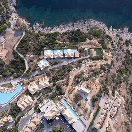 אתר נופש Apostolata Island 4*