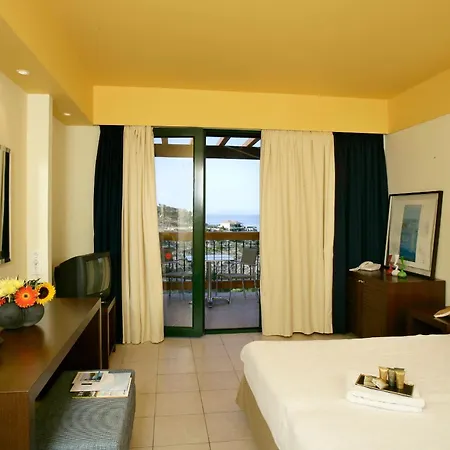 אתר נופש Louis Apostolata Island 5*