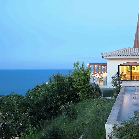 Louis Apostolata Island