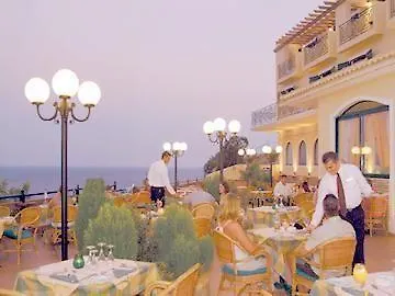 Louis Apostolata Island Resort