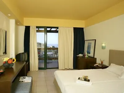 Apostolata Island & 4*