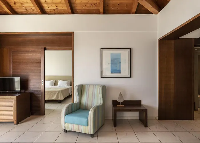 Louis Apostolata Island Semesteranläggning (resort) Eleios-Pronnoi